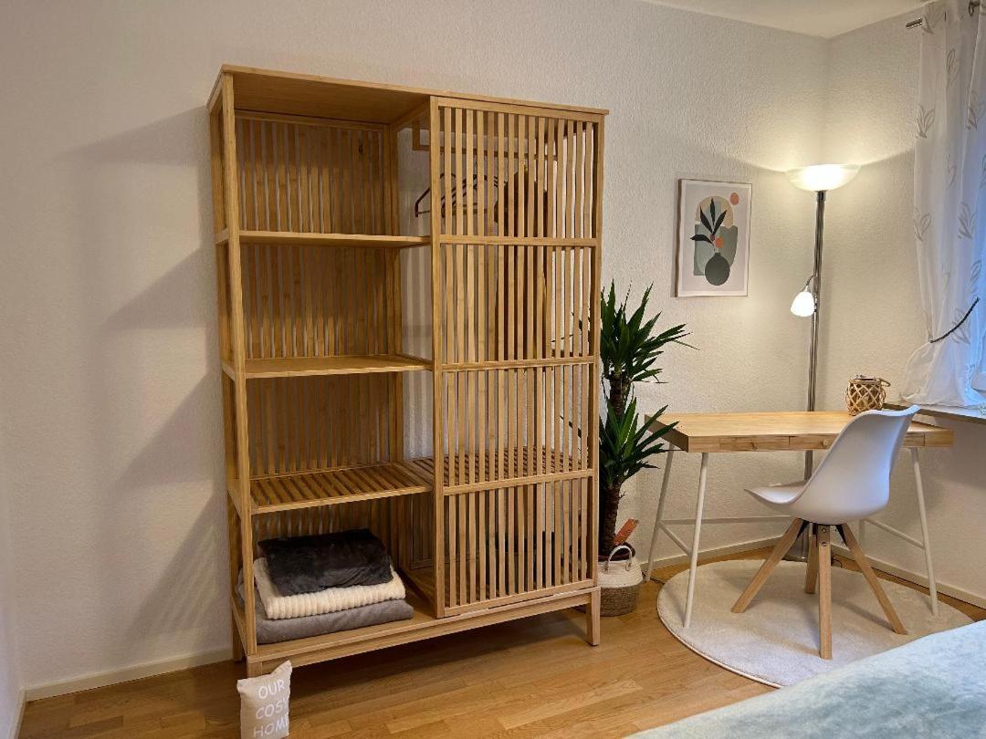 Gemuetliches Helles Apartment Mit Balkon Und Parkplatz Vor Der Tuer Im Zentrum Von Bayreuth Exterior foto